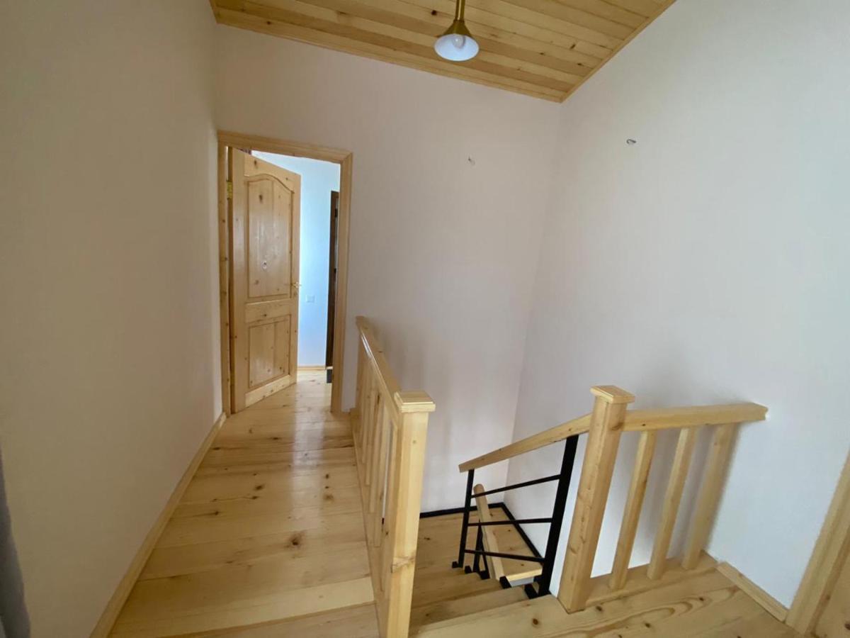Cottage Qel Mestia Eksteriør billede